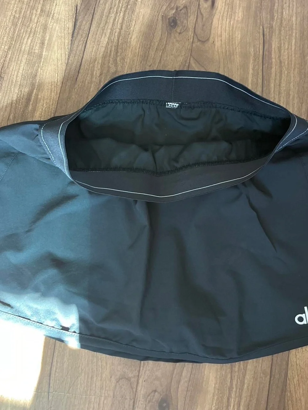ALO Yoga Black Active Mini Skirt with Elastic Waistband